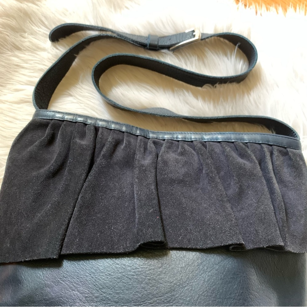 Marie Turnor Spacious The Ruffle Suede Leather Shoulder Bag - Picture 6 of 12